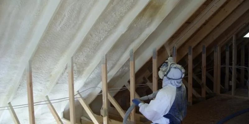 Sprey Poliüretan Köpük Isı Yalıtımı 