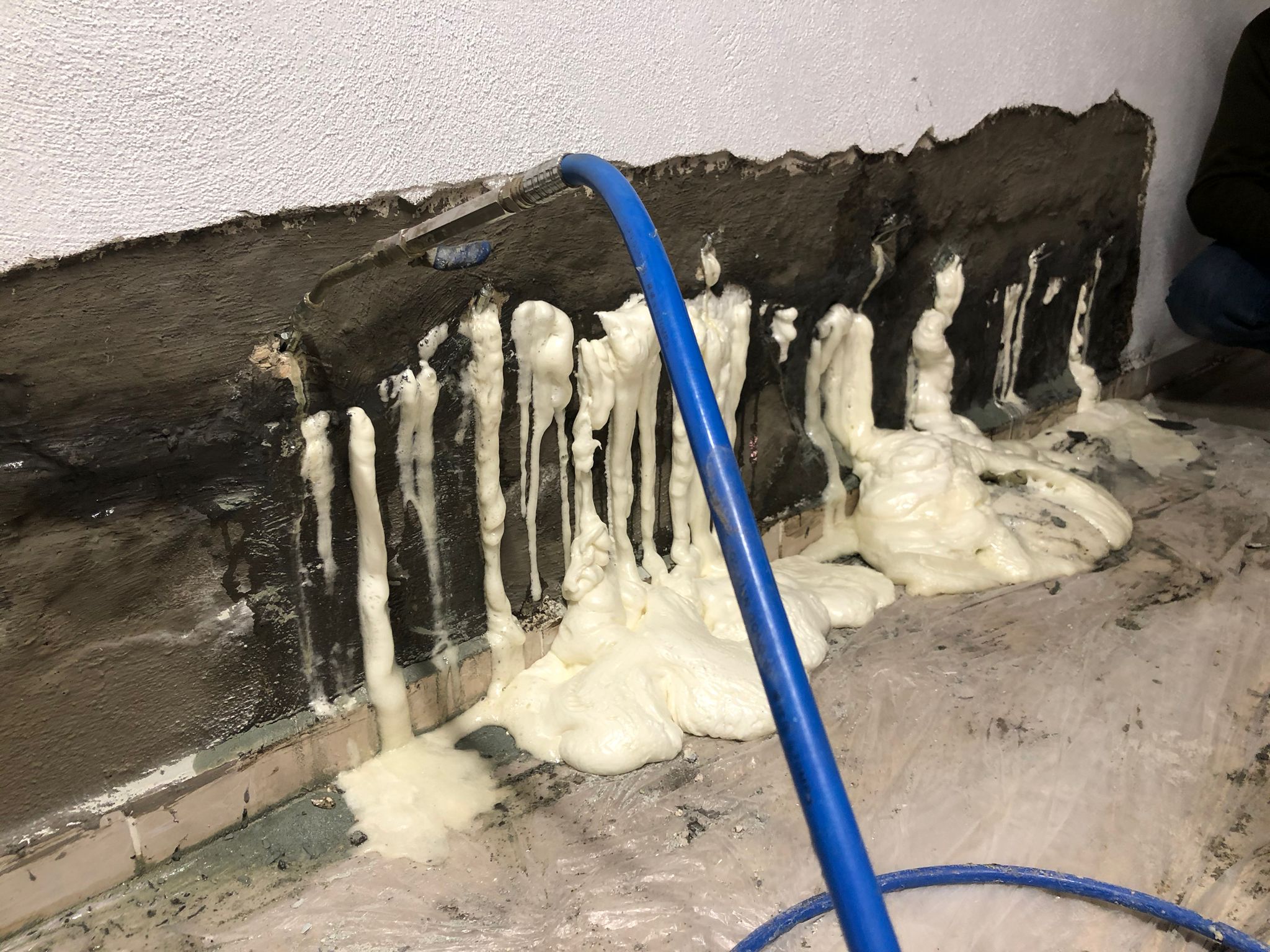 POLİÜRETAN BETON ENJEKSİYON